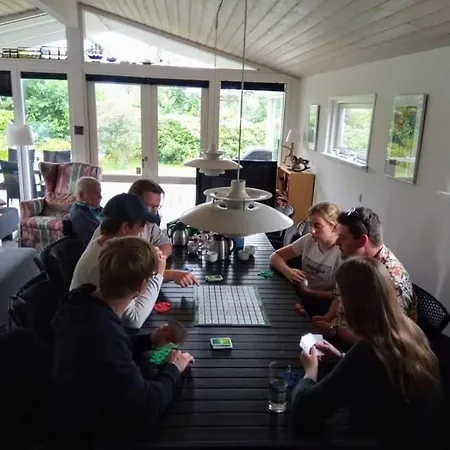 펜션 Dejligt Rummeligt Sommerhus *