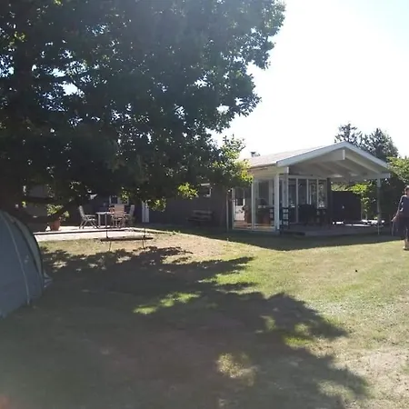 Dejligt Rummeligt Sommerhus