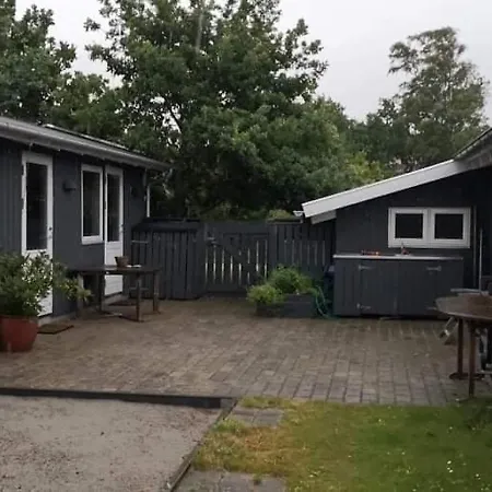 Dejligt Rummeligt Sommerhus 펜션 *